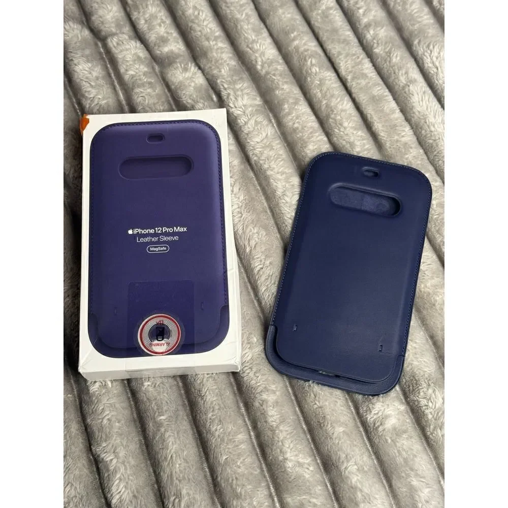 Apple leather sleeve navy 12,13,14,15 pro max
